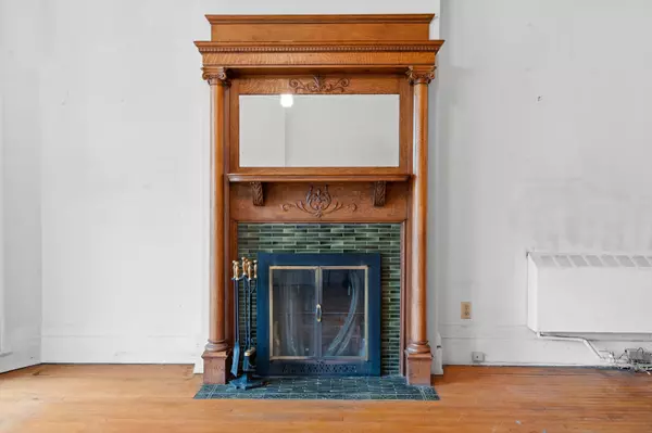 Saint Paul, MN 55102,115 Western AVE N #2M