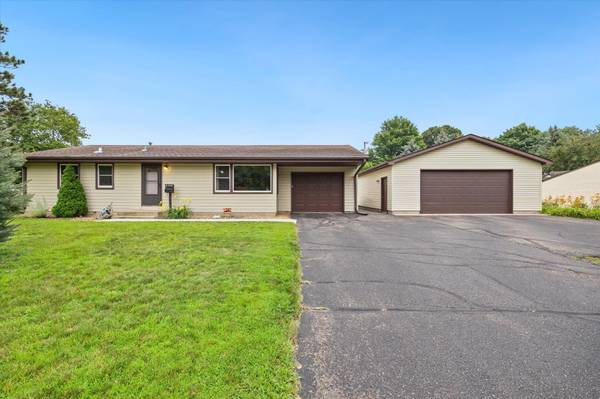 6348 Sumter AVE N,  Brooklyn Park,  MN 55428