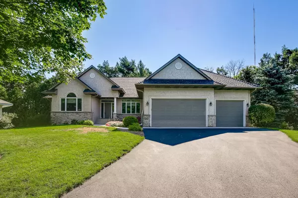 Shoreview, MN 55126,680 Cedar View CT