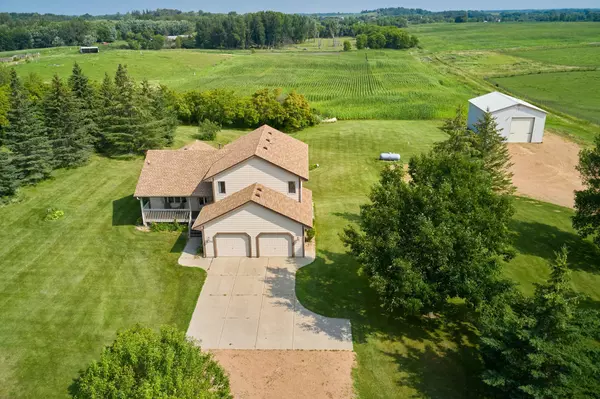 2230 E 260th ST, Cedar Lake Twp, MN 55088