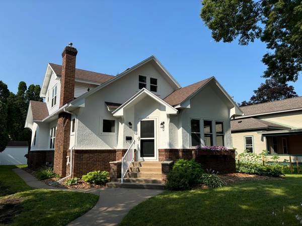 505 E 5th ST, Winona, MN 55987