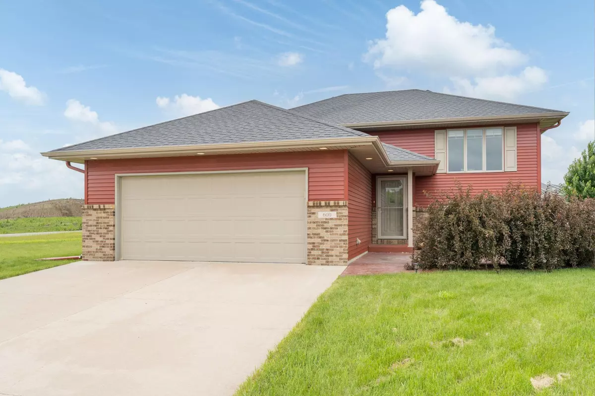 Mankato, MN 56001,600 Fieldcrest DR