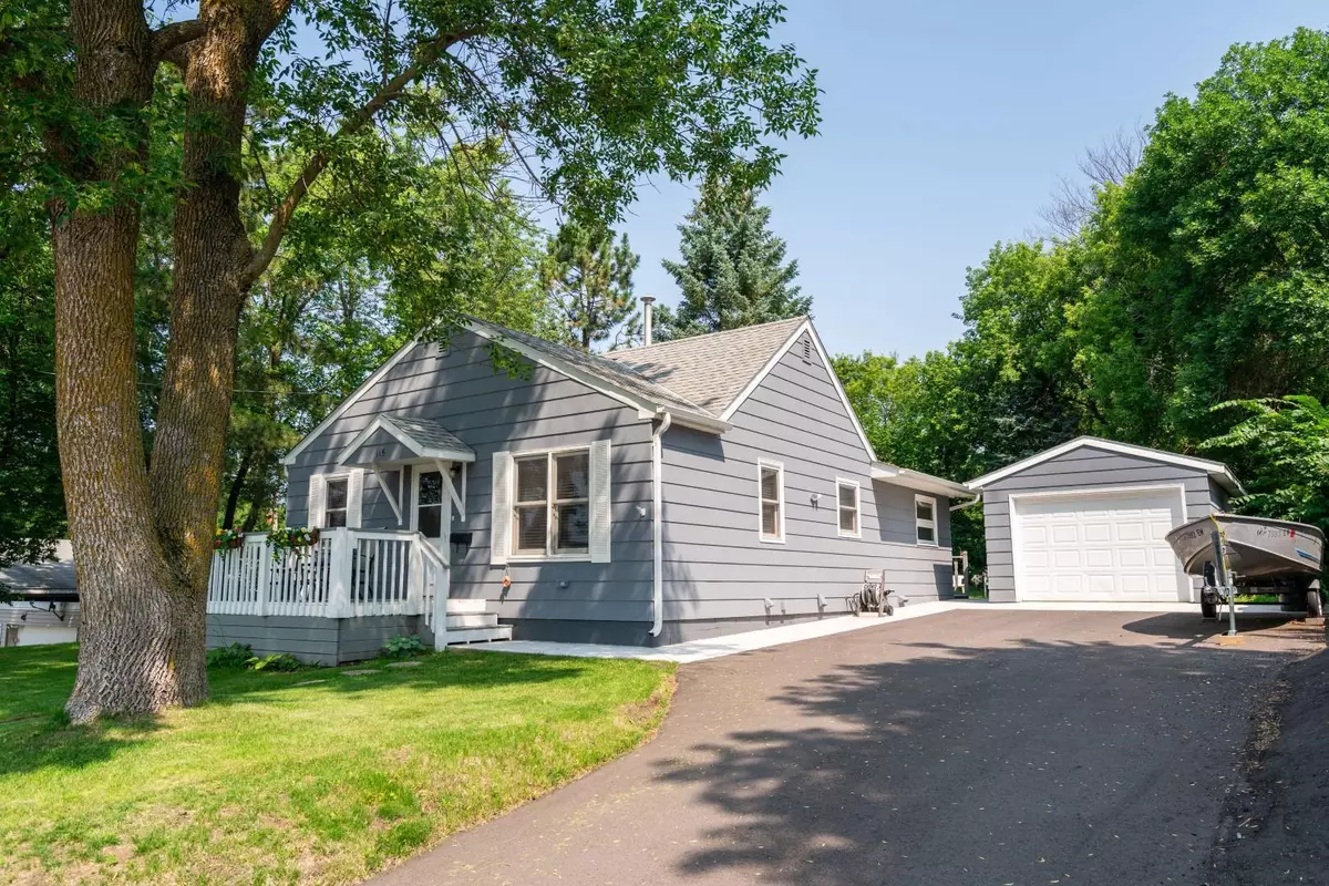 Glenwood, MN 56334,115 6th AVE NE