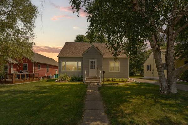 708 Morrison AVE, Jackson, MN 56143