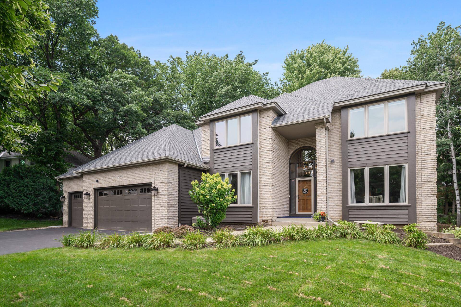 Burnsville, MN 55306,204 Geneva BLVD