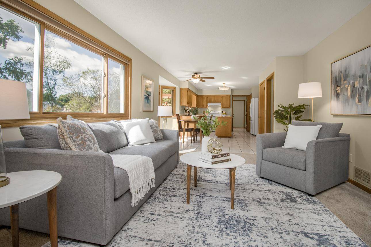 Apple Valley, MN 55124,13925 Duluth CT