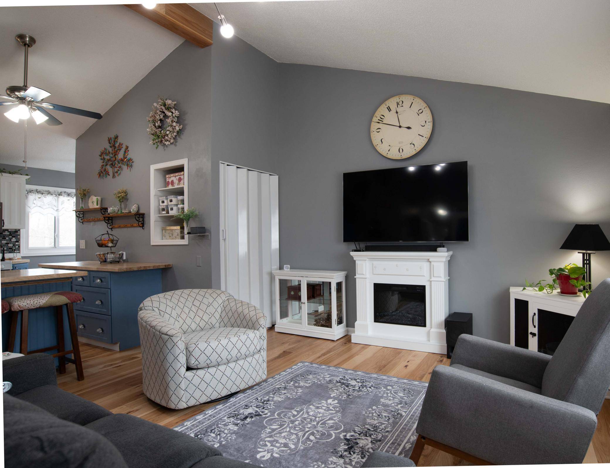 Woodbury, MN 55125,2280 Lamplight DR