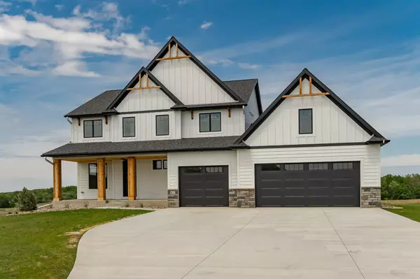 4629 Royal Oaks CIR SW, Rochester, MN 55902