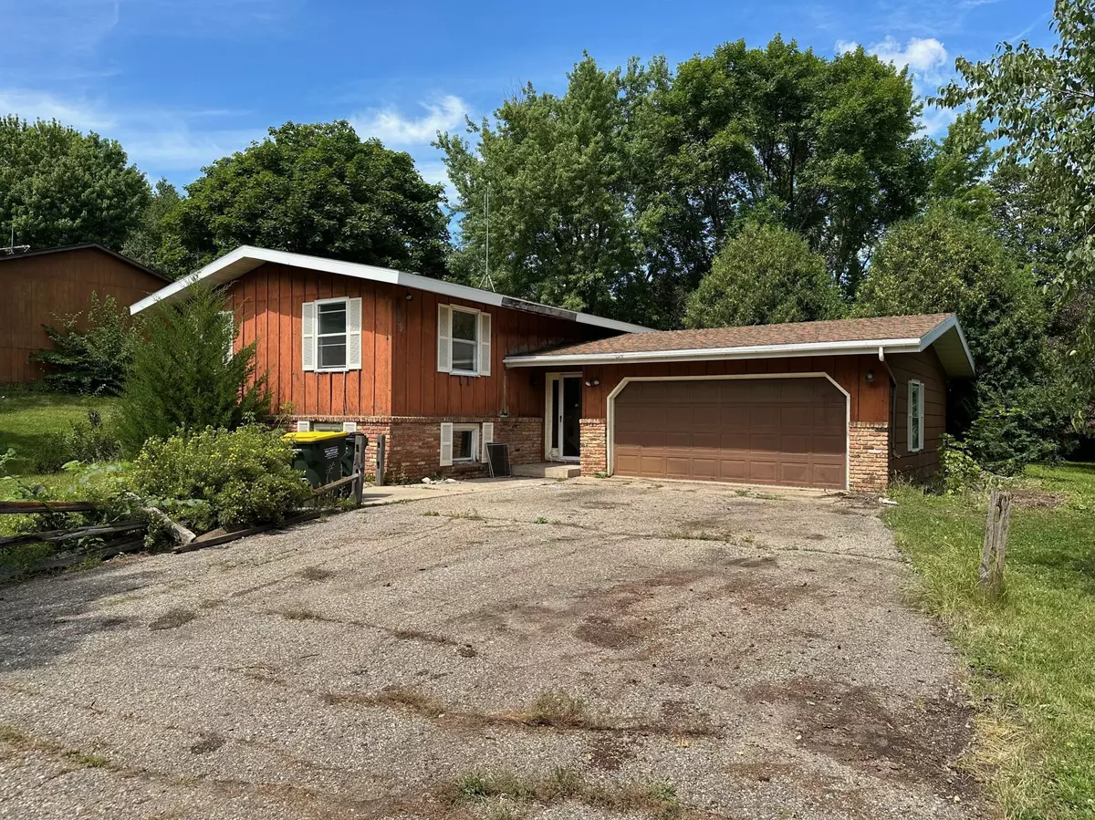 Willmar, MN 56201,1846 48th AVE NE