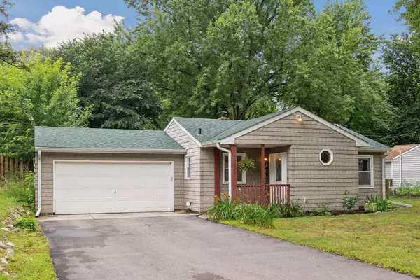 12809 Linde LN, Minnetonka, MN 55305