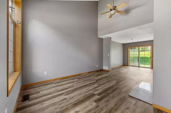 Inver Grove Heights, MN 55076,8773 Bechtel AVE #157