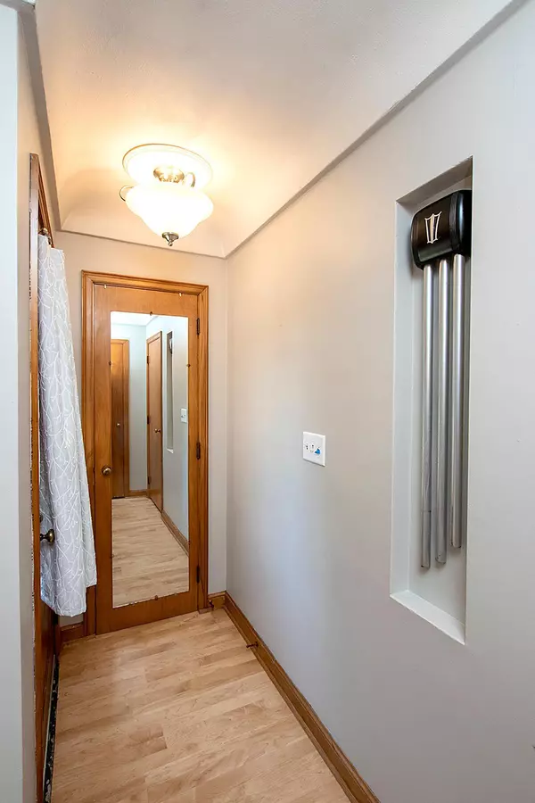 Glencoe, MN 55336,1709 Ives AVE N