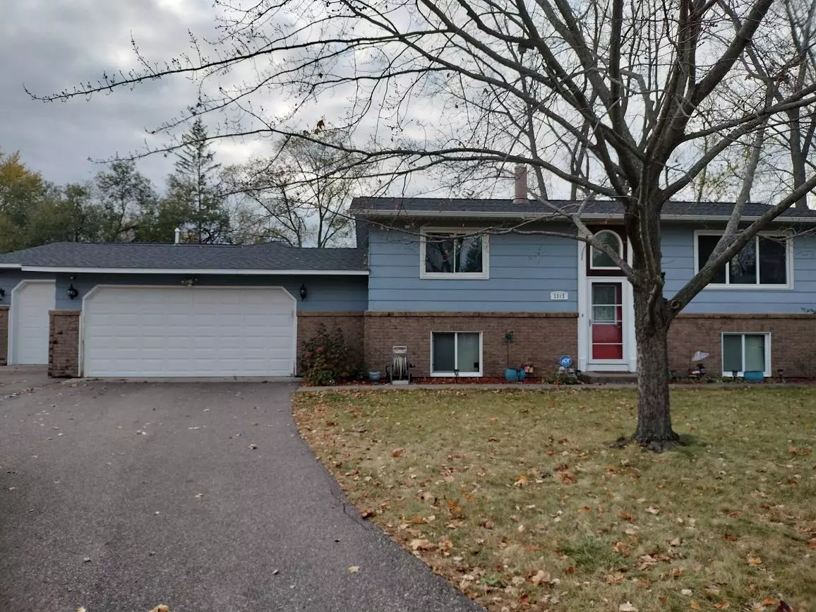 North Saint Paul, MN 55109,2212 Ryan CT E