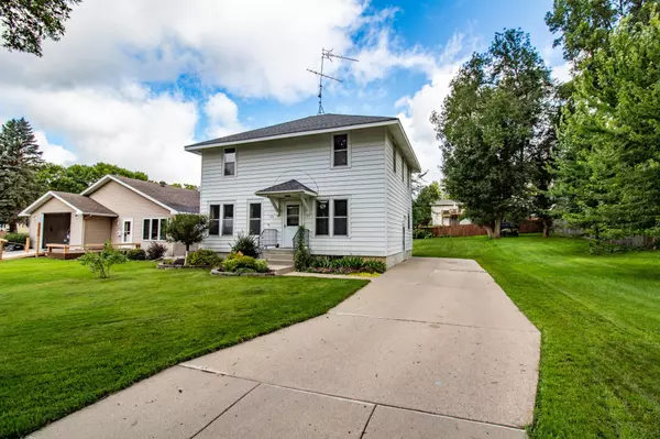 Fergus Falls, MN 56537,528 W Cherry AVE