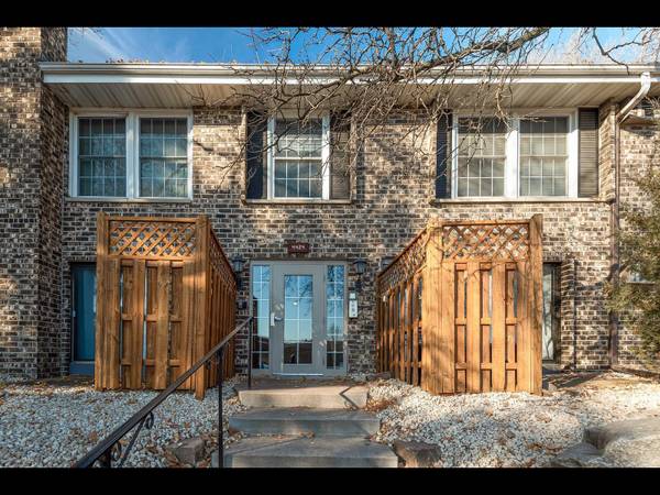 4424 Cedar Lake RD S #4, Saint Louis Park, MN 55416