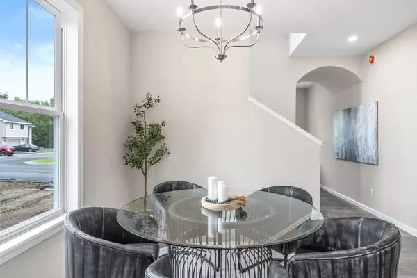 14053 Burnley WAY Rosemount, MN 55068