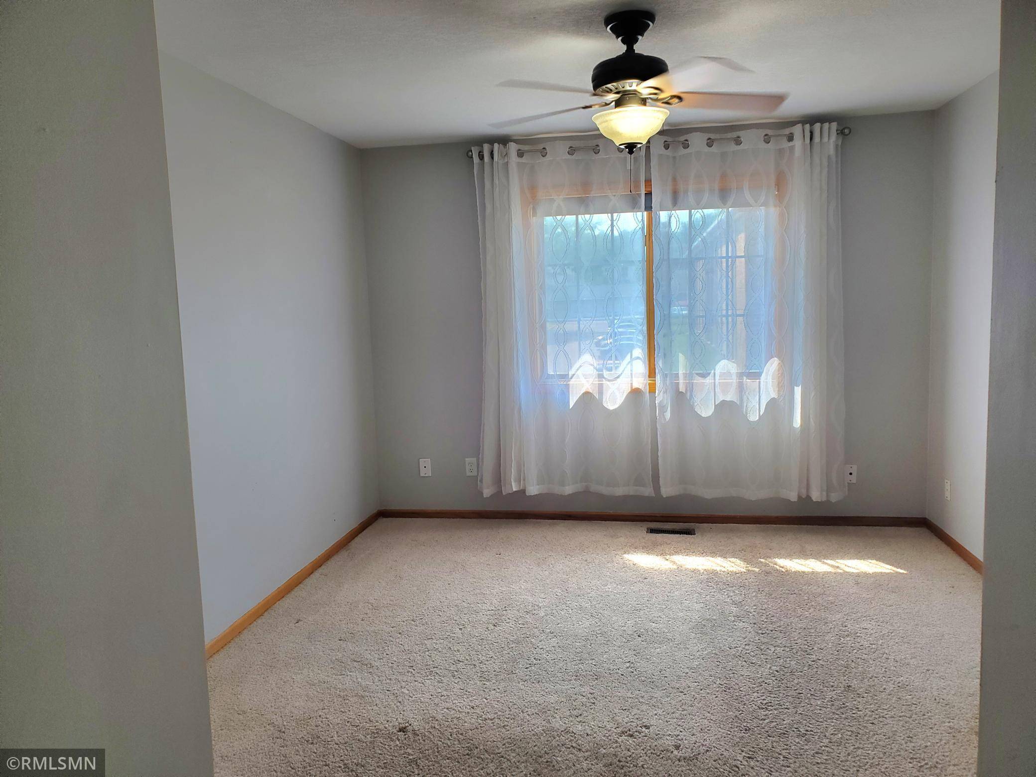 Saint Paul, MN 55117,1364 Farrington ST