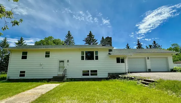726 10th ST S, Greenbush, MN 56726