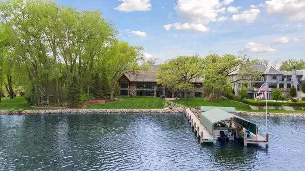 6941 Beach RD,  Eden Prairie,  MN 55344