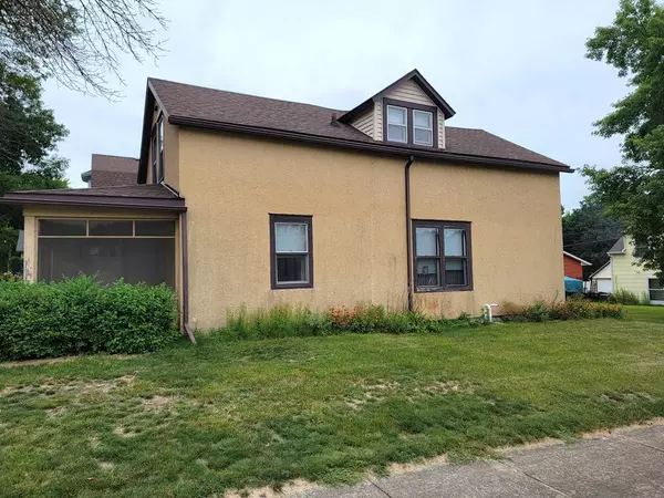 New Ulm, MN 56073,327 S Minnesota ST