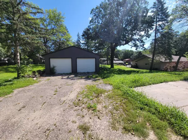 New London, MN 56273,224 Cedar ST NE