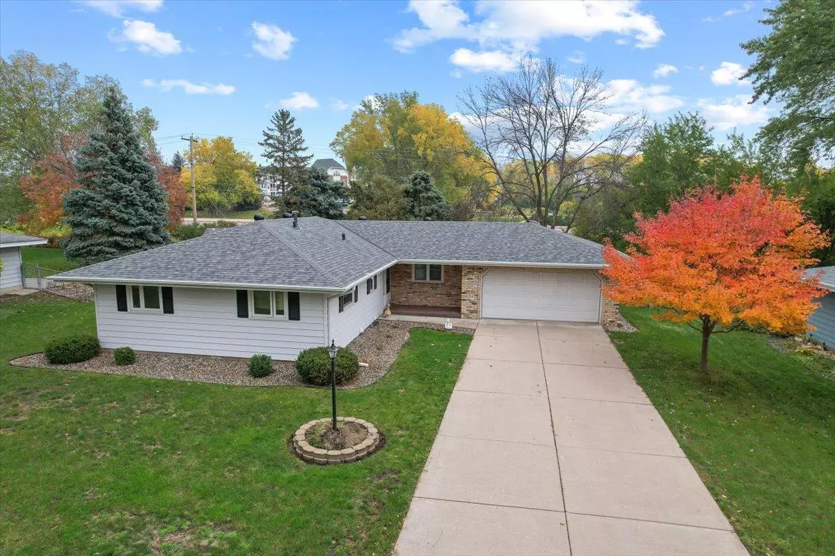 Burnsville, MN 55337,10929 Southview DR