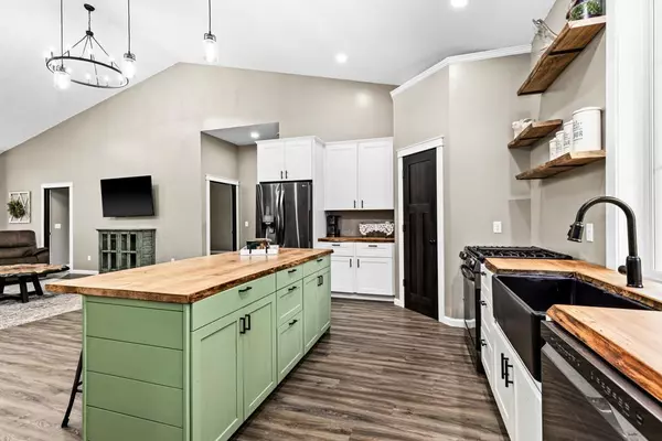 Thomson Twp, MN 55733,83 Beare RD