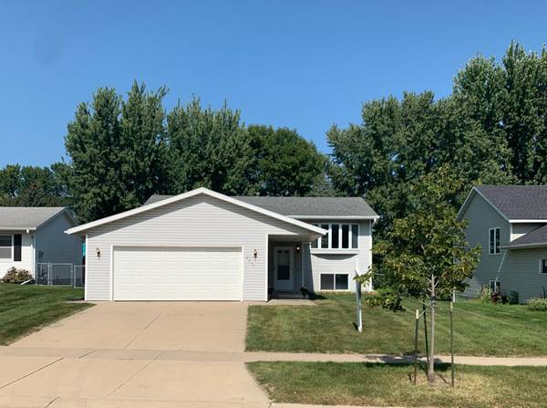 2037 50th ST NW,  Rochester,  MN 55901