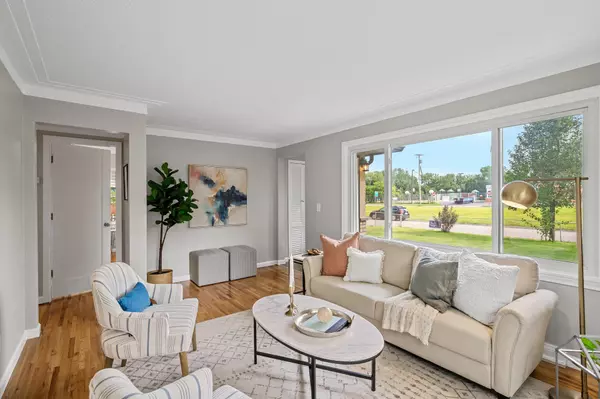 Mounds View, MN 55112,2153 Pinewood DR