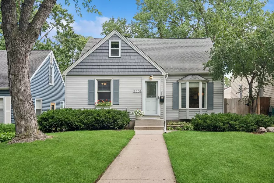 2609 Hampshire AVE S, Saint Louis Park, MN 55426