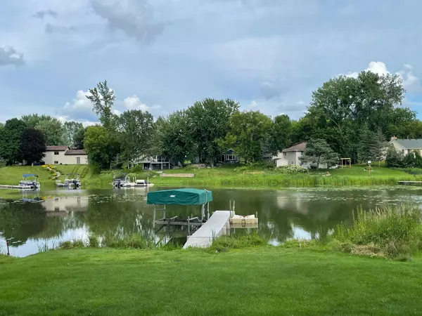 Lindstrom, MN 55045,30135 Neal AVE