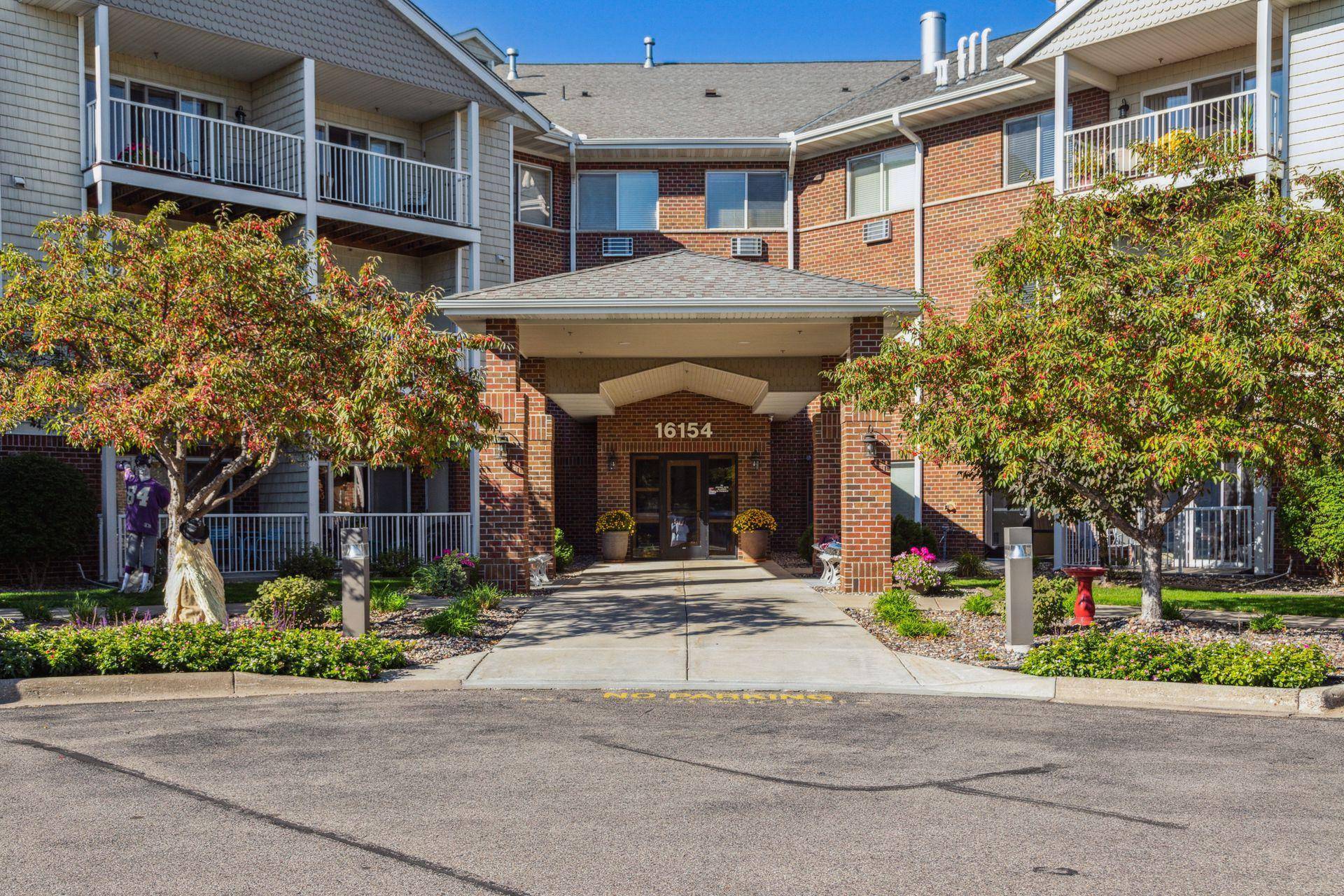 16154 Main AVE SE #120, Prior Lake, MN 55372