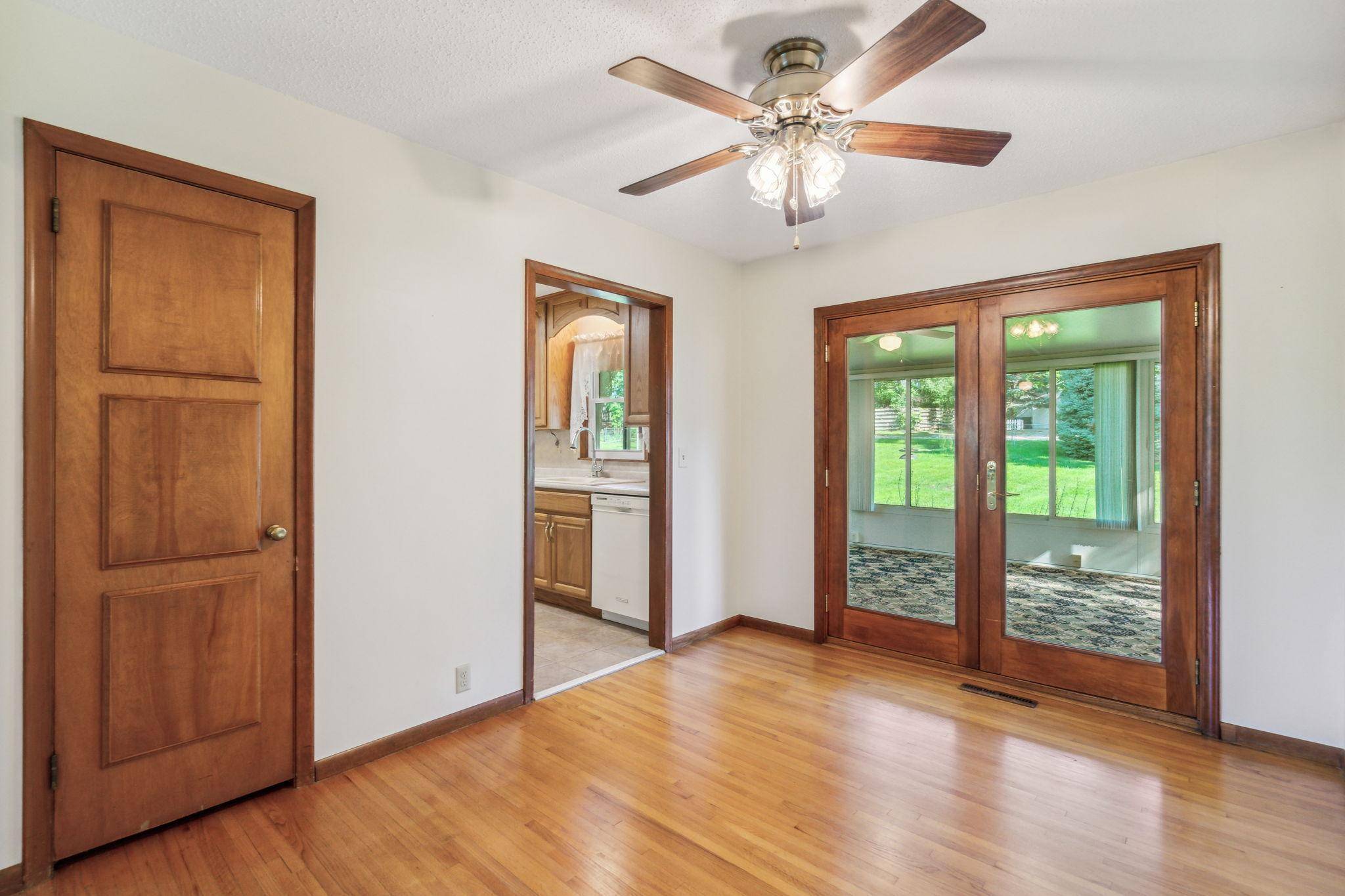 Bloomington, MN 55437,4316 W 113th ST