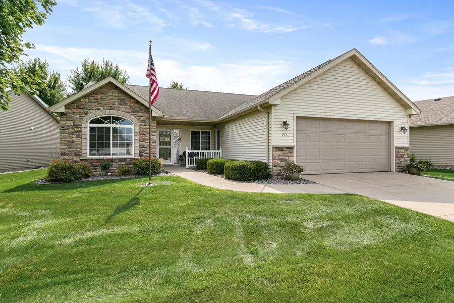 197 Glenview LOOP, Saint Cloud, MN 56303