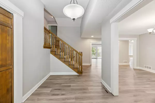 Maple Grove, MN 55369,6382 Goldenrod LN N