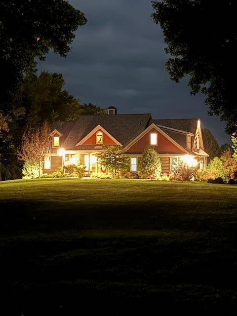 2405 88th AVE NE, Spicer, MN 56288