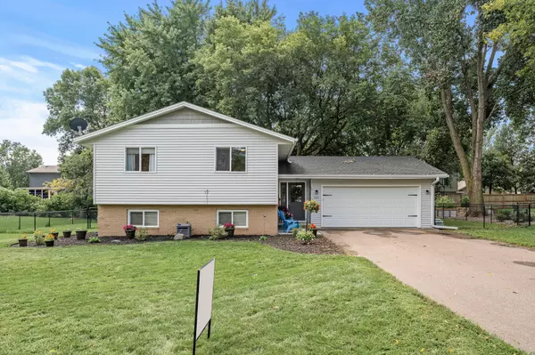 Loretto, MN 55357,165 Crestview LN