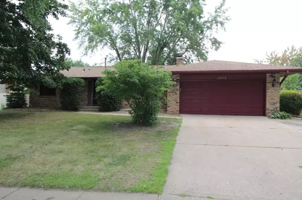 13572 Ferris AVE,  Apple Valley,  MN 55124