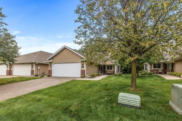 Roseville, MN 55113,2605 Rosetown CT