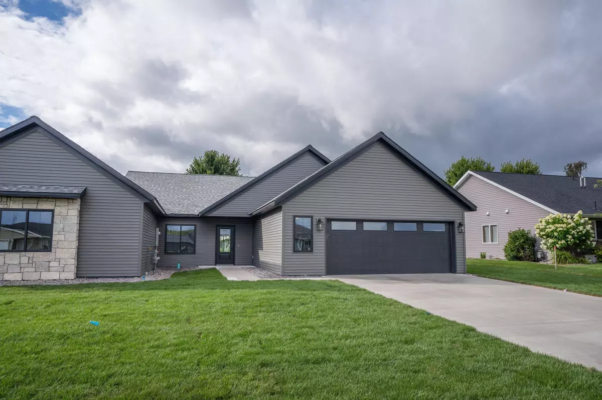 New London, MN 56273,722 Westland LN