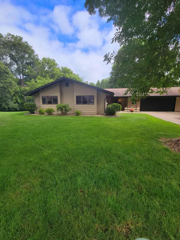 1555 Reichert AVE,  Red Wing,  MN 55066