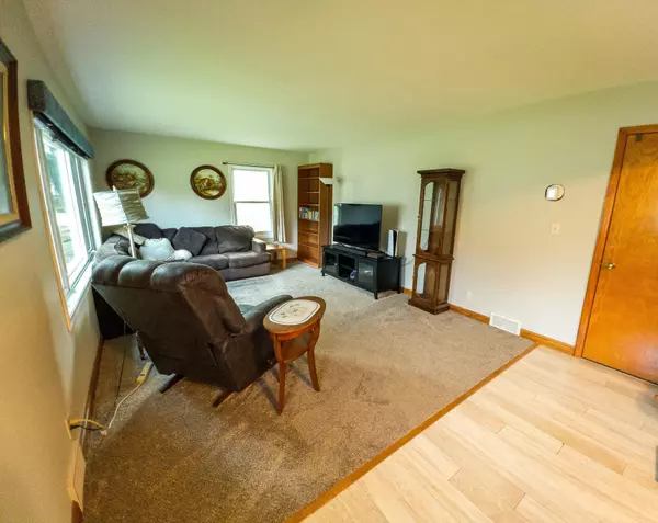 Hudson, WI 54016,824 Laurel AVE