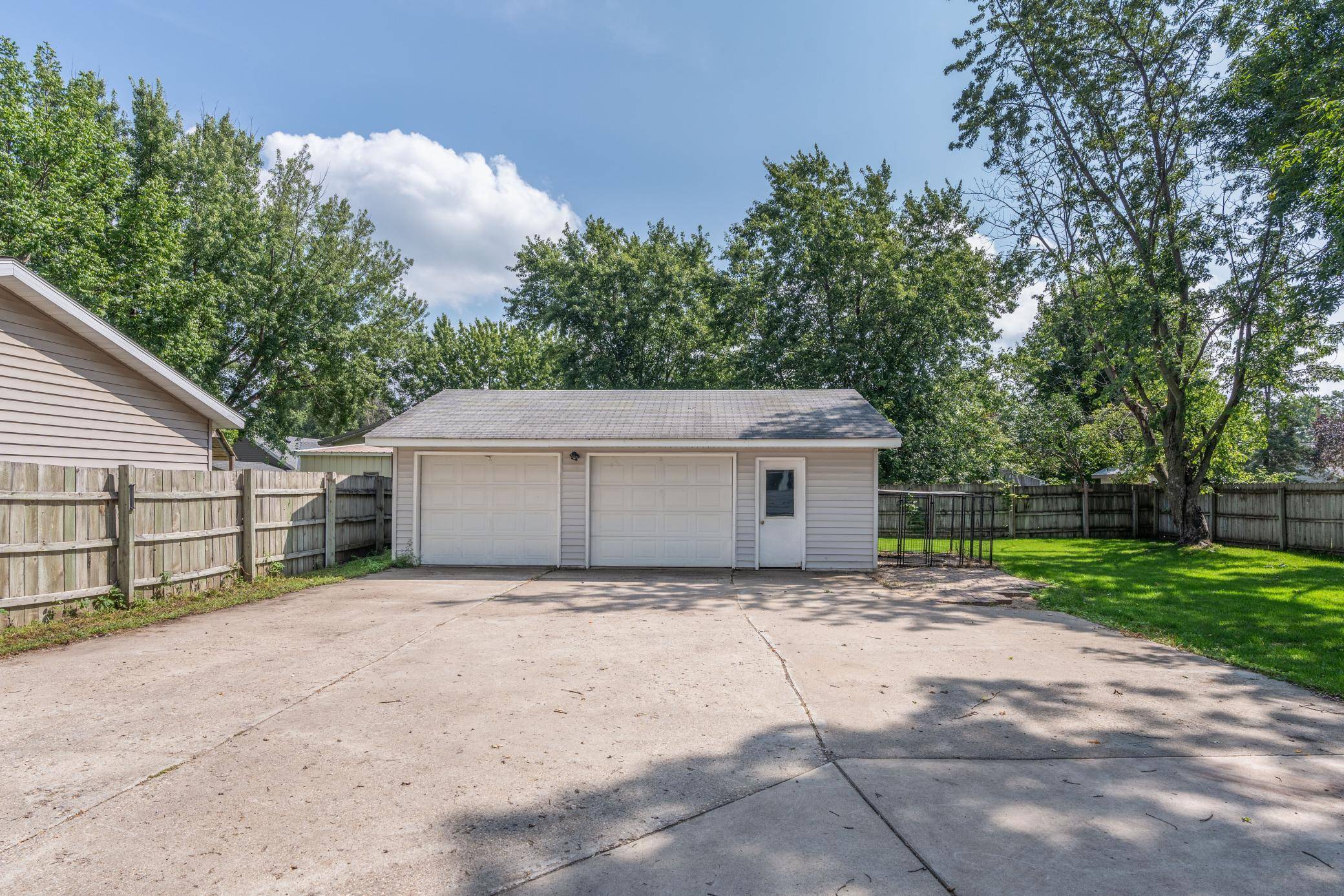 Belgrade, MN 56312,612 Martin AVE