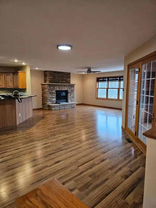 Spicer, MN 56288,5186 109th AVE NE