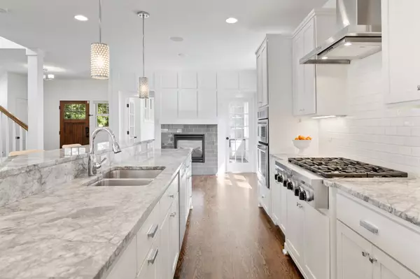 Minneapolis, MN 55410,4208 Chowen AVE S