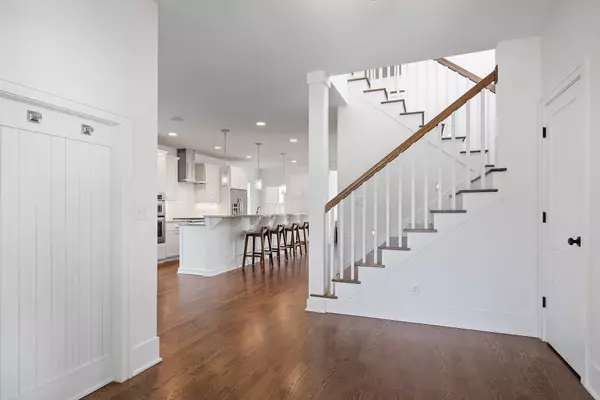 Minneapolis, MN 55410,4208 Chowen AVE S