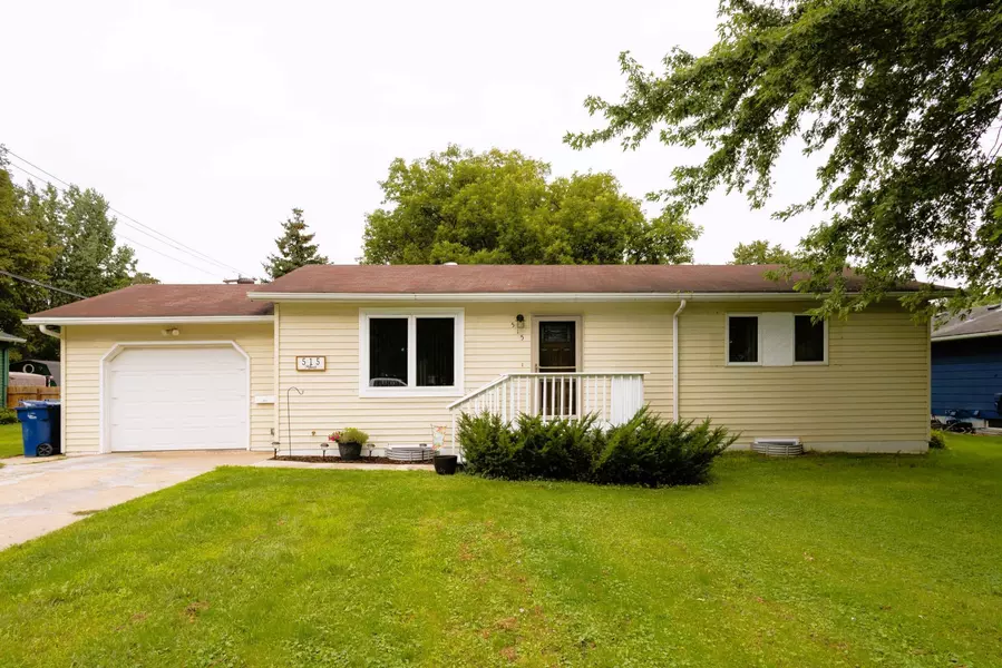 515 Vernon PL, Fergus Falls, MN 56537