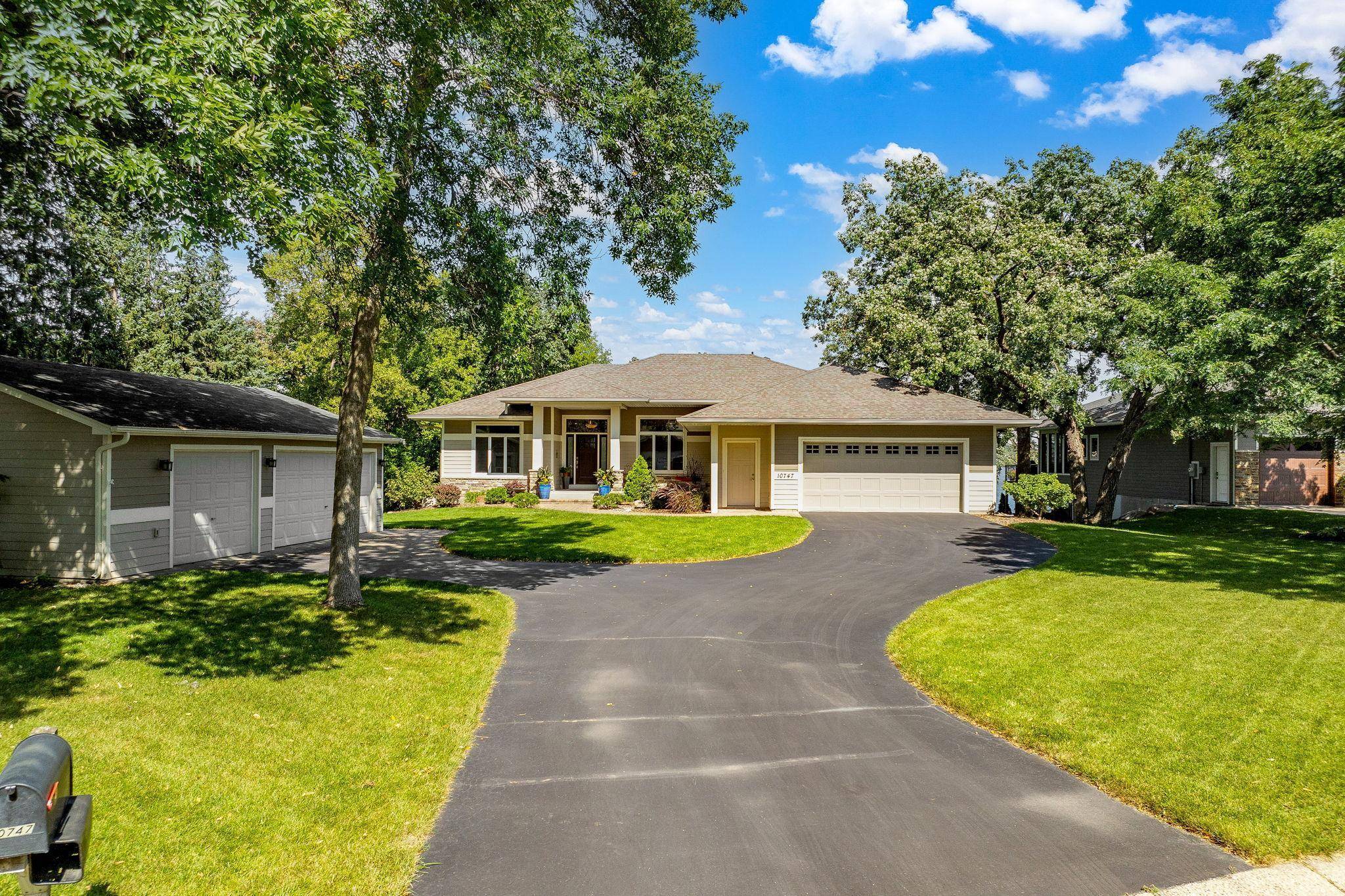 Lakeville, MN 55044,10747 202nd ST W