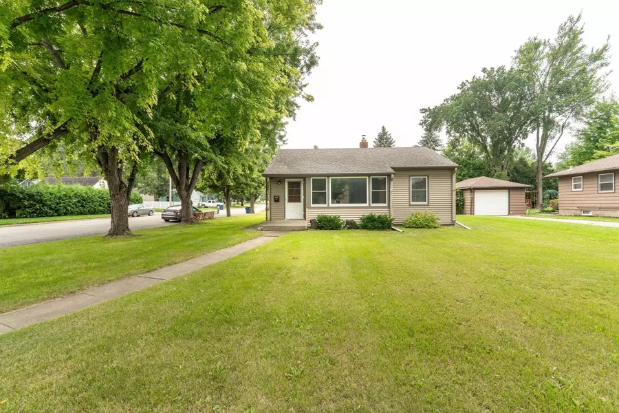 701 W Alcott AVE, Fergus Falls, MN 56537