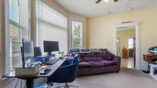 West Saint Paul, MN 55118,174 Annapolis ST W